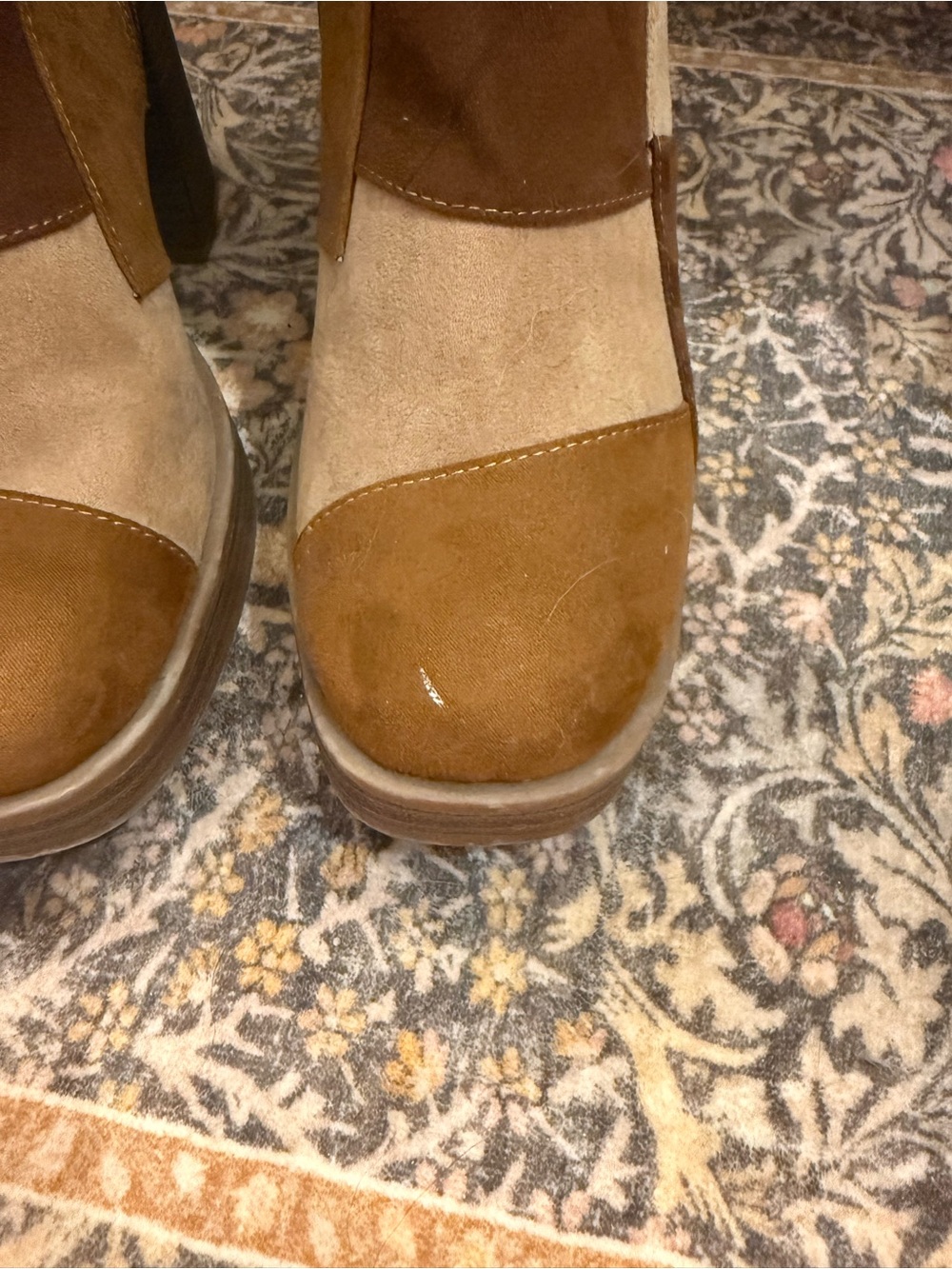 Universal Thread Checkered Boots - Picture 3 of 6